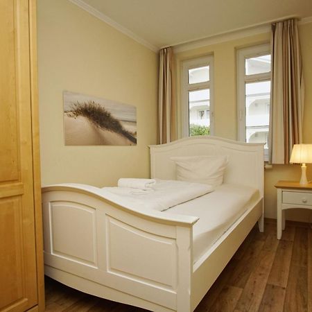 Mit Meerblick Und Balkon, Gratis Nutzung Vom Ahoi Erlebnisbad Und Sauna In Sellin - Meeresblick Fewo 38 ゲーレン エクステリア 写真