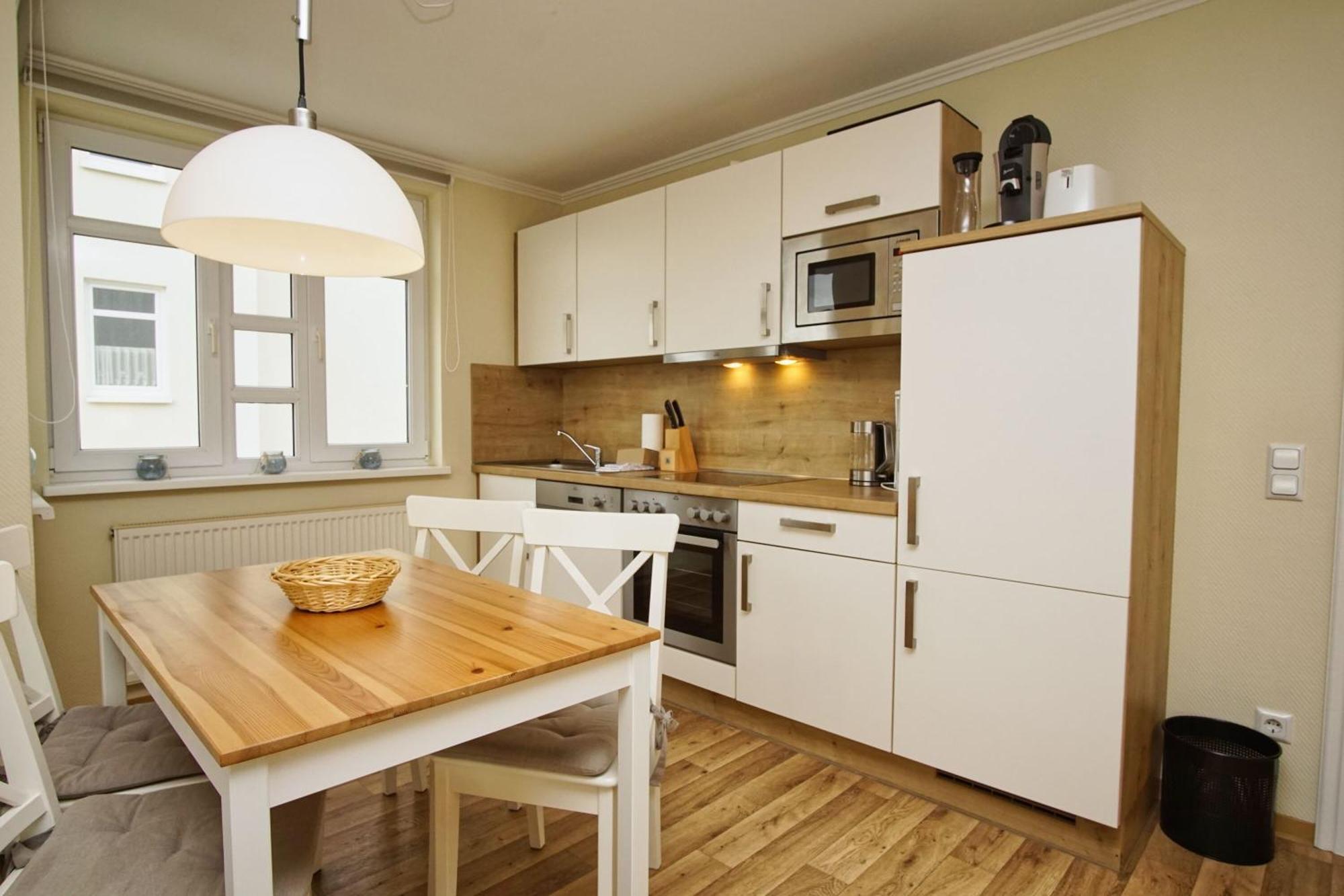 Mit Meerblick Und Balkon, Gratis Nutzung Vom Ahoi Erlebnisbad Und Sauna In Sellin - Meeresblick Fewo 38 ゲーレン エクステリア 写真